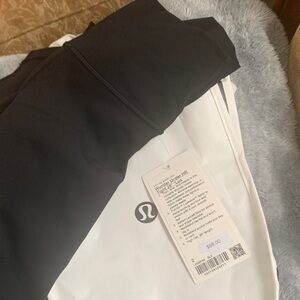 New Lululemon leggings size 2 Black Wunder Under Tight 28’